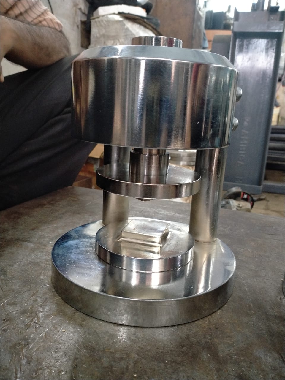 COMPRESSION FRAME JIG ASSEMBLY AS PER - EN 196